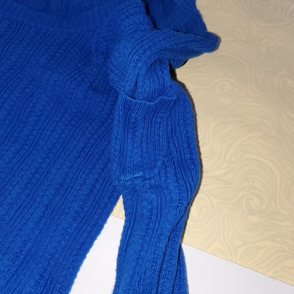 Sweater - Picture 2 of 3